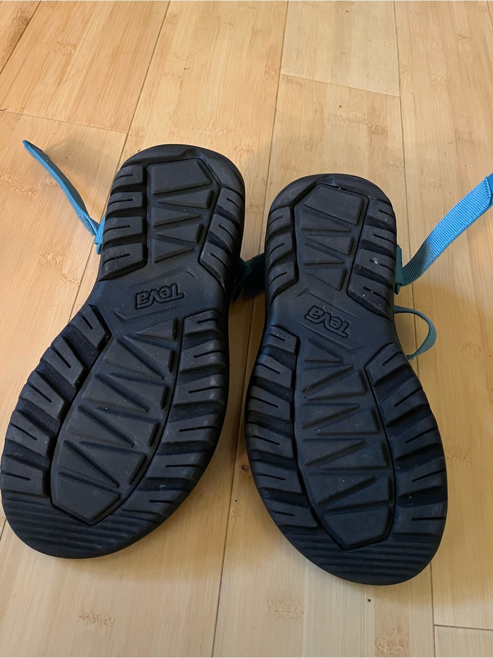 Women’s Light Blue Adjustable Strap TEVA Sandals 8 - Picture 3 of 3